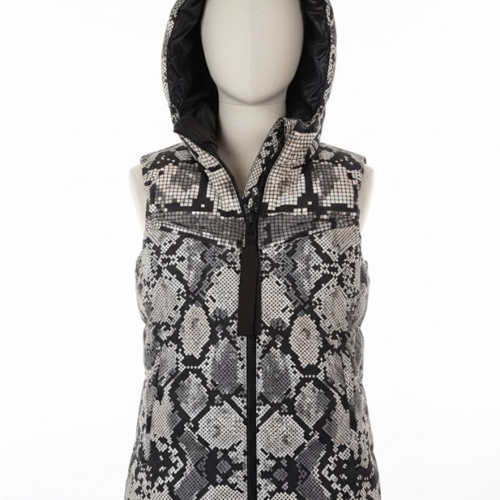 lululemon athletica Black and Gray Puffer Vest